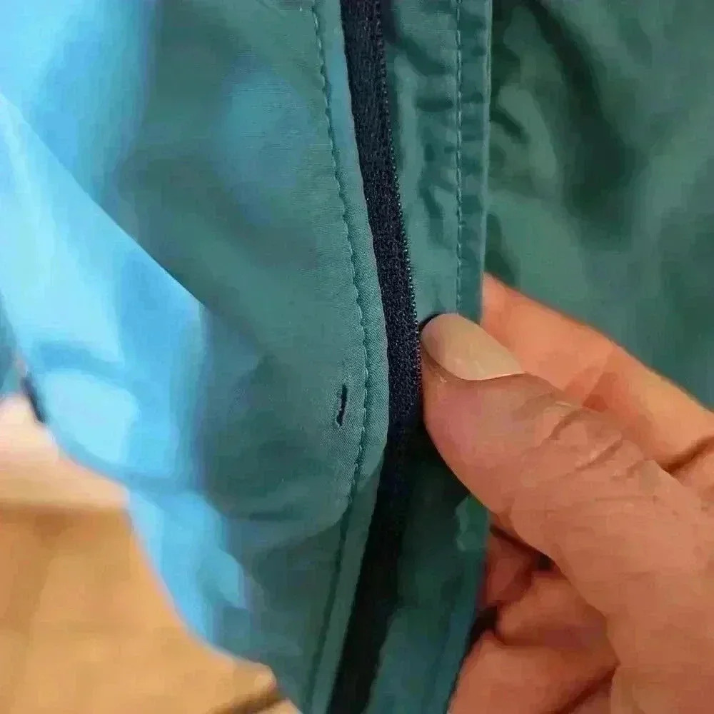 The North Face Women's Flight Series Jacket - Medium - Picture 6 of 7